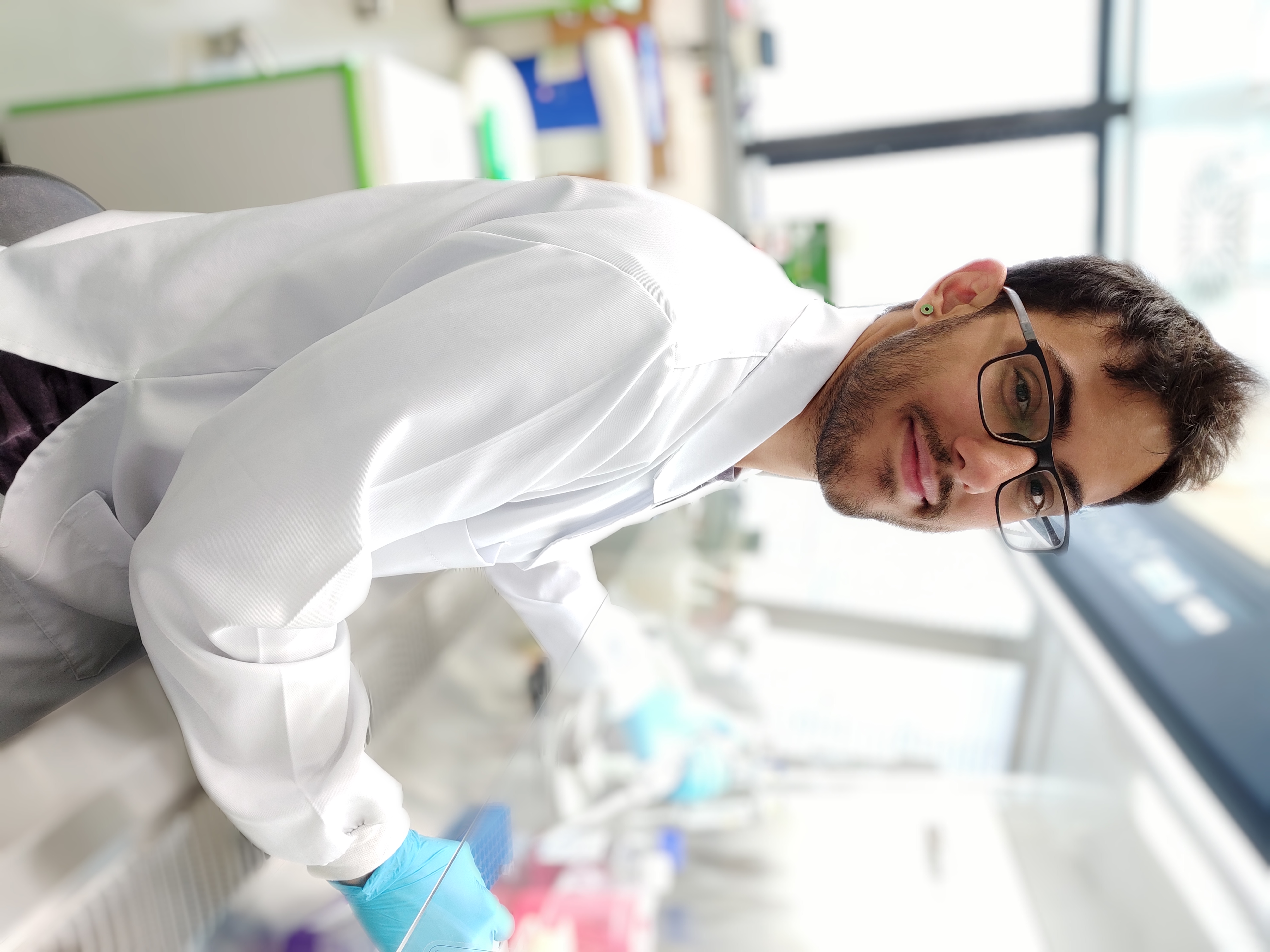 Pedro at the microscope